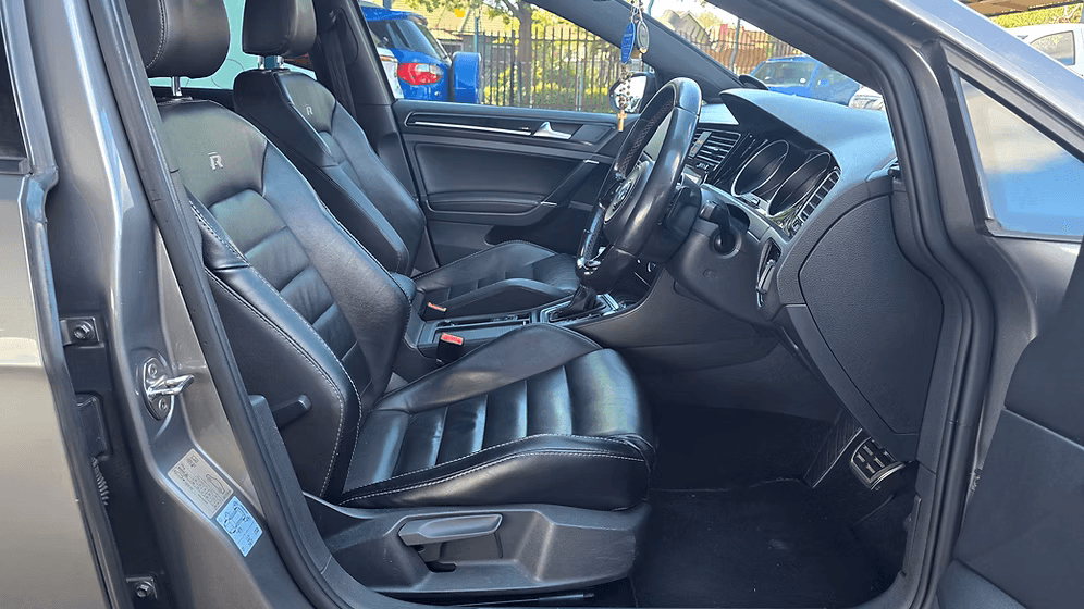2017 Volkswagen Golf R DSG photo 4