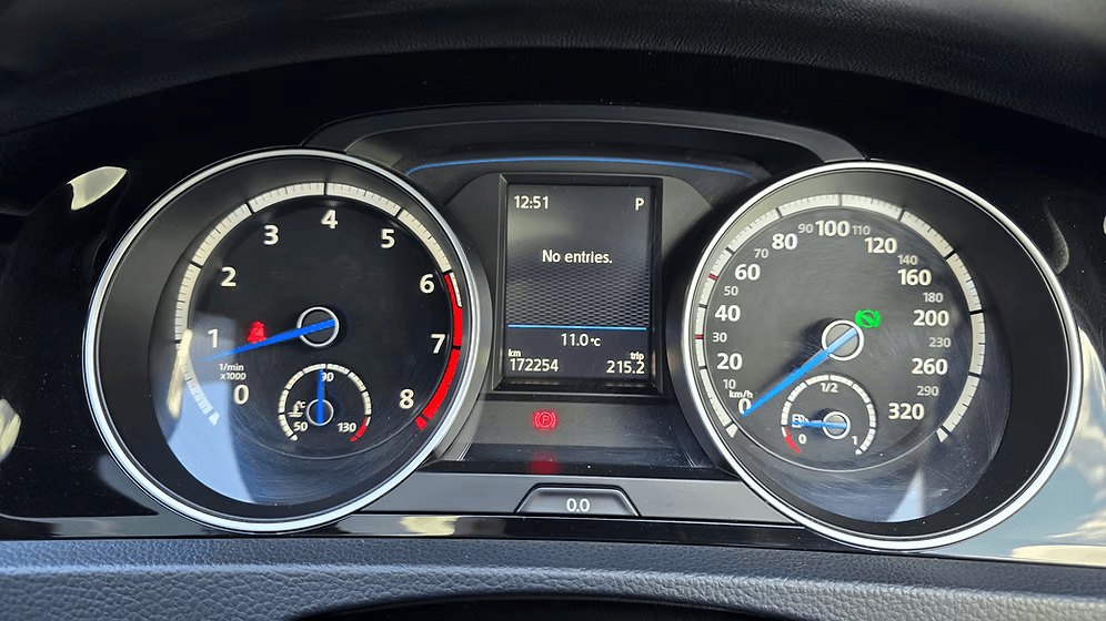 2017 Volkswagen Golf R DSG photo 8