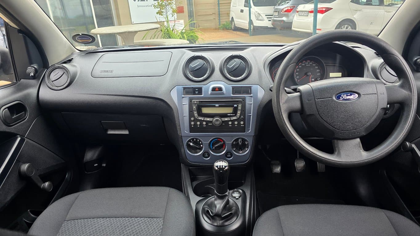 2014 Ford Figo 1.4 Ambiente photo 7