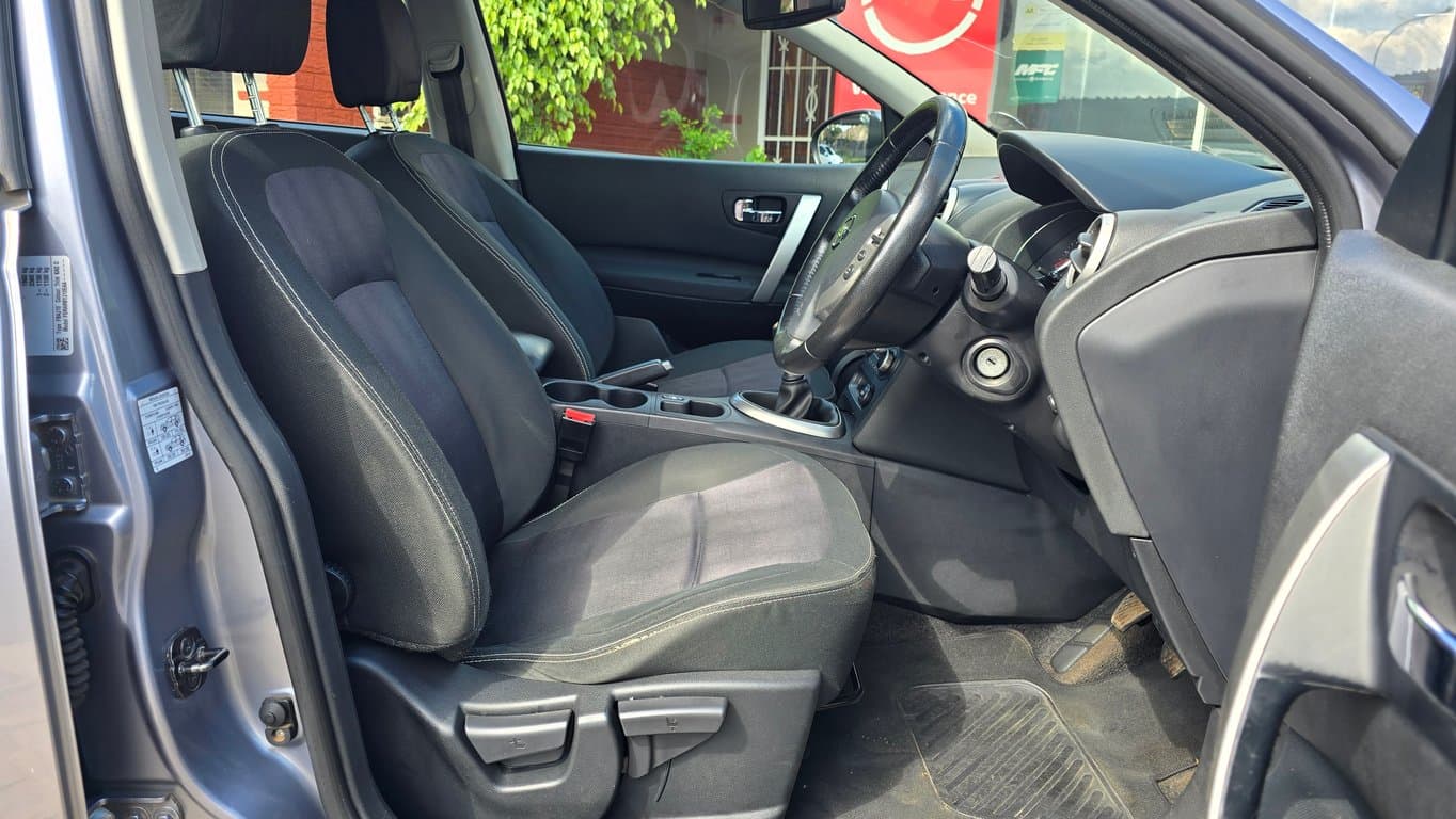 2013 Nissan Qashqai 2.0 Acenta photo 5