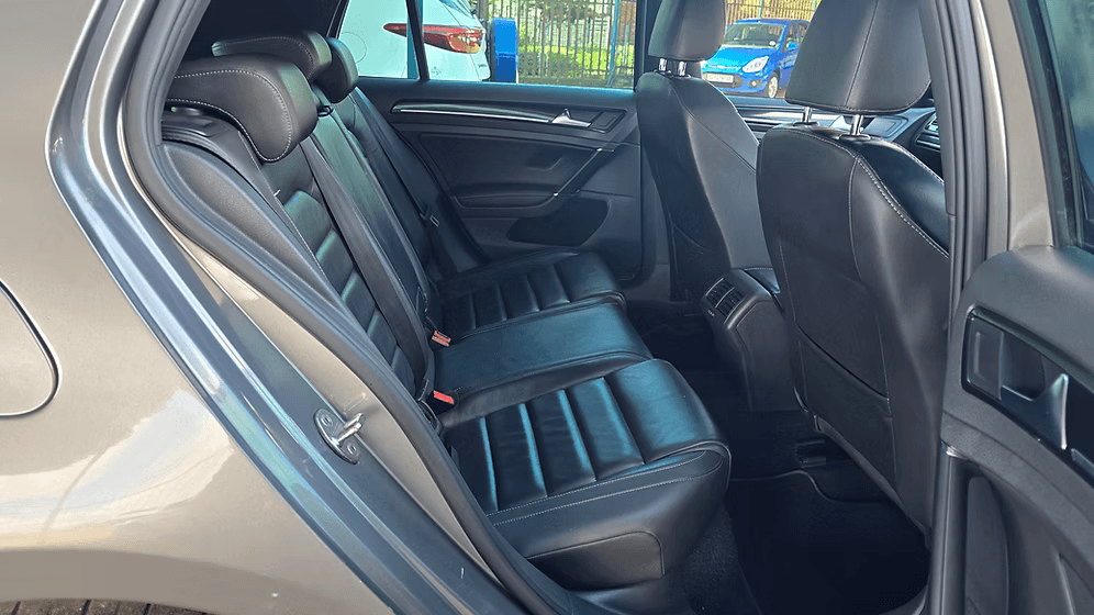 2017 Volkswagen Golf R DSG photo 6